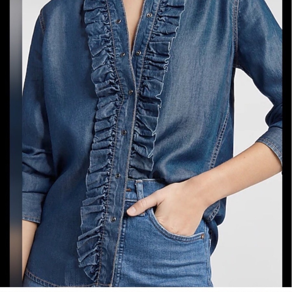 Express Extremely Soft Jean Ruffled Blouse. Brand New Never Worn Snap Buttons - Picture 4 of 9